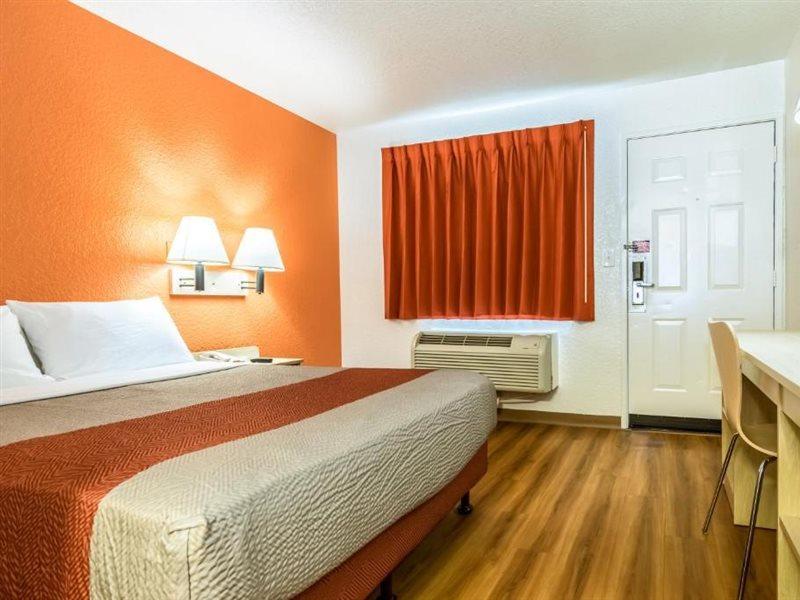 Motel 6-Anaheim, Ca - Fullerton East ภายนอก รูปภาพ