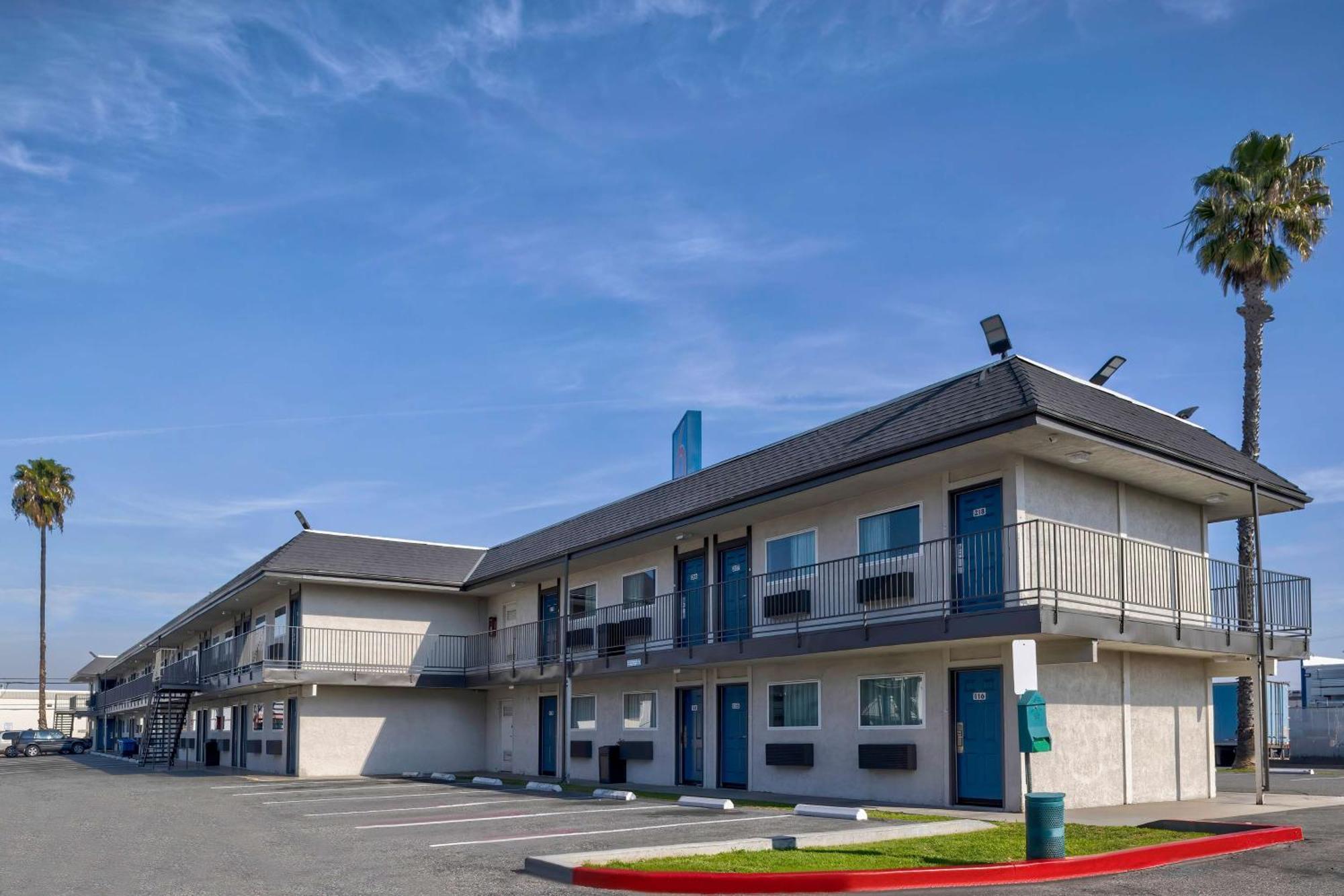 Motel 6-Anaheim, Ca - Fullerton East ภายนอก รูปภาพ