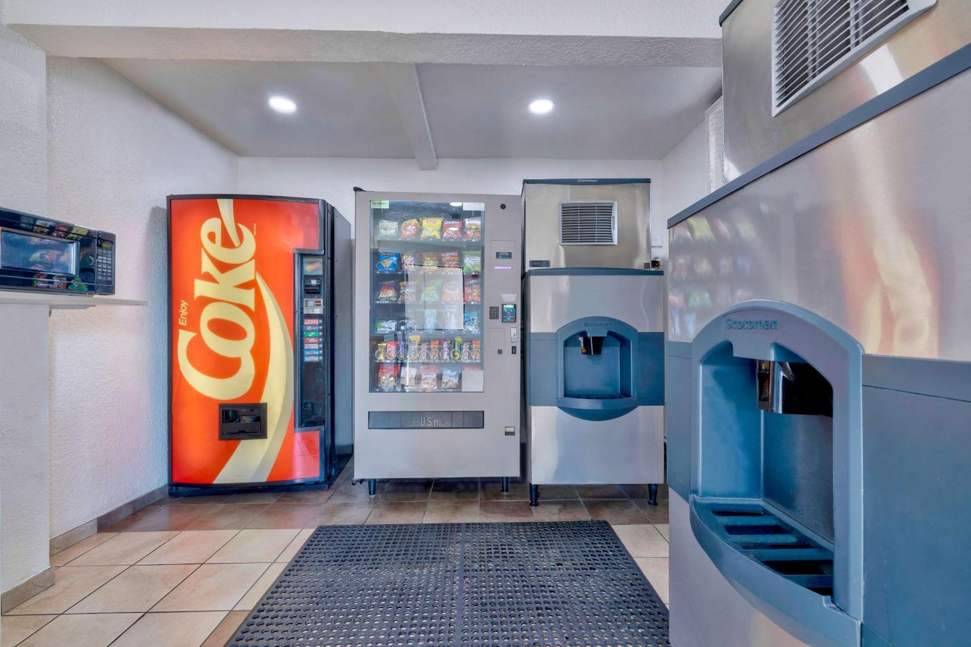 Motel 6-Anaheim, Ca - Fullerton East ภายนอก รูปภาพ