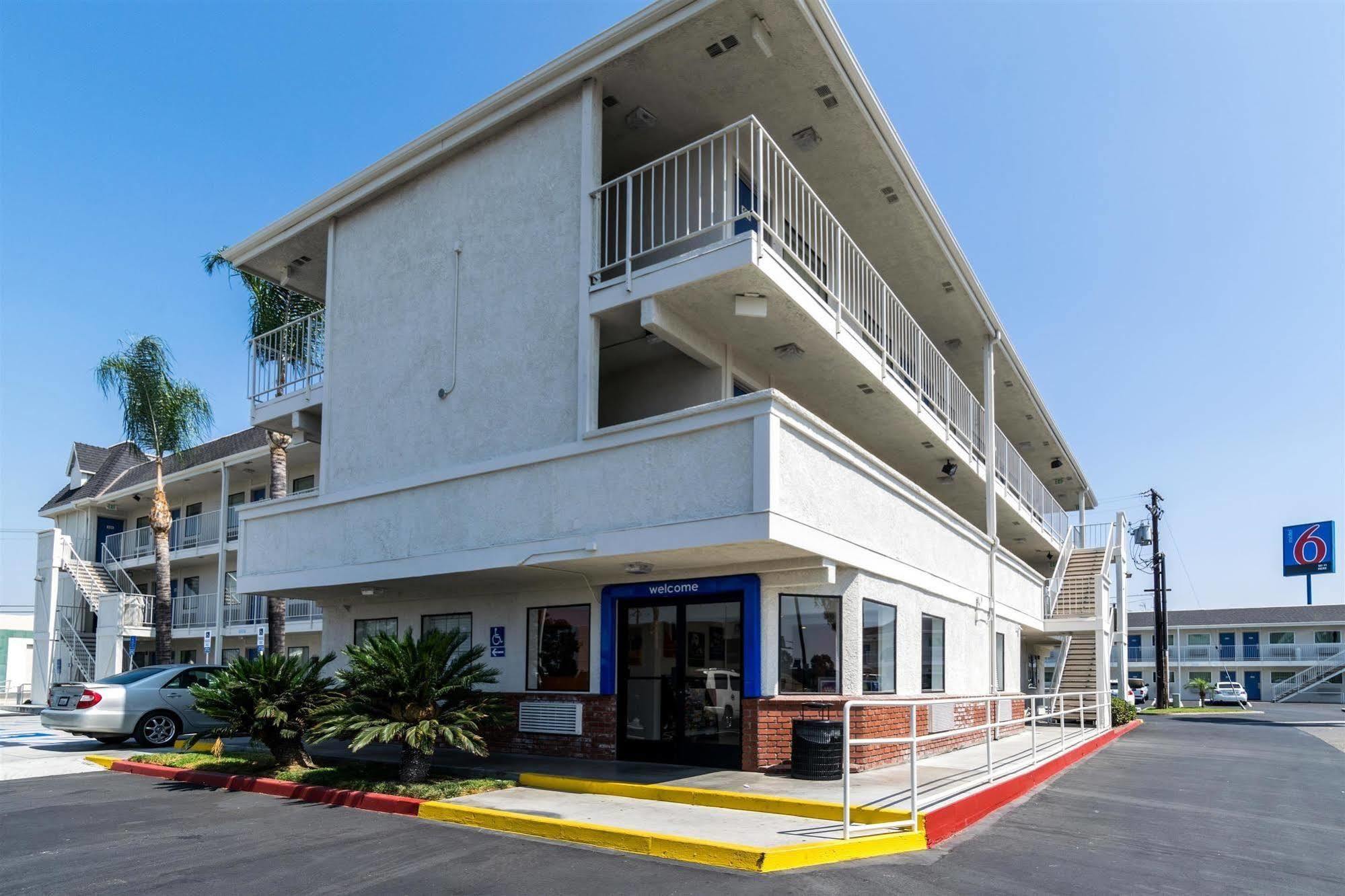 Motel 6-Anaheim, Ca - Fullerton East ภายนอก รูปภาพ